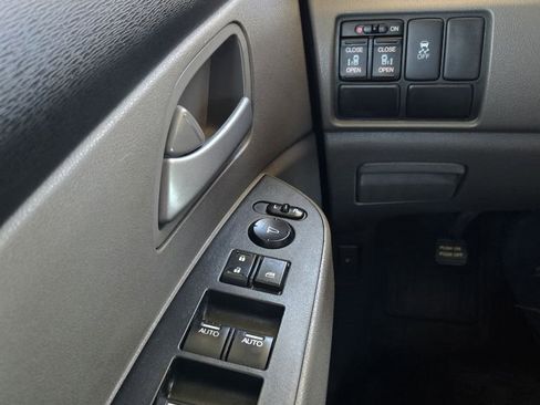 Used 2011 Honda Odyssey EX image 20