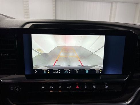 Used 2022 Chevrolet Silverado 1500 LTZ image 14