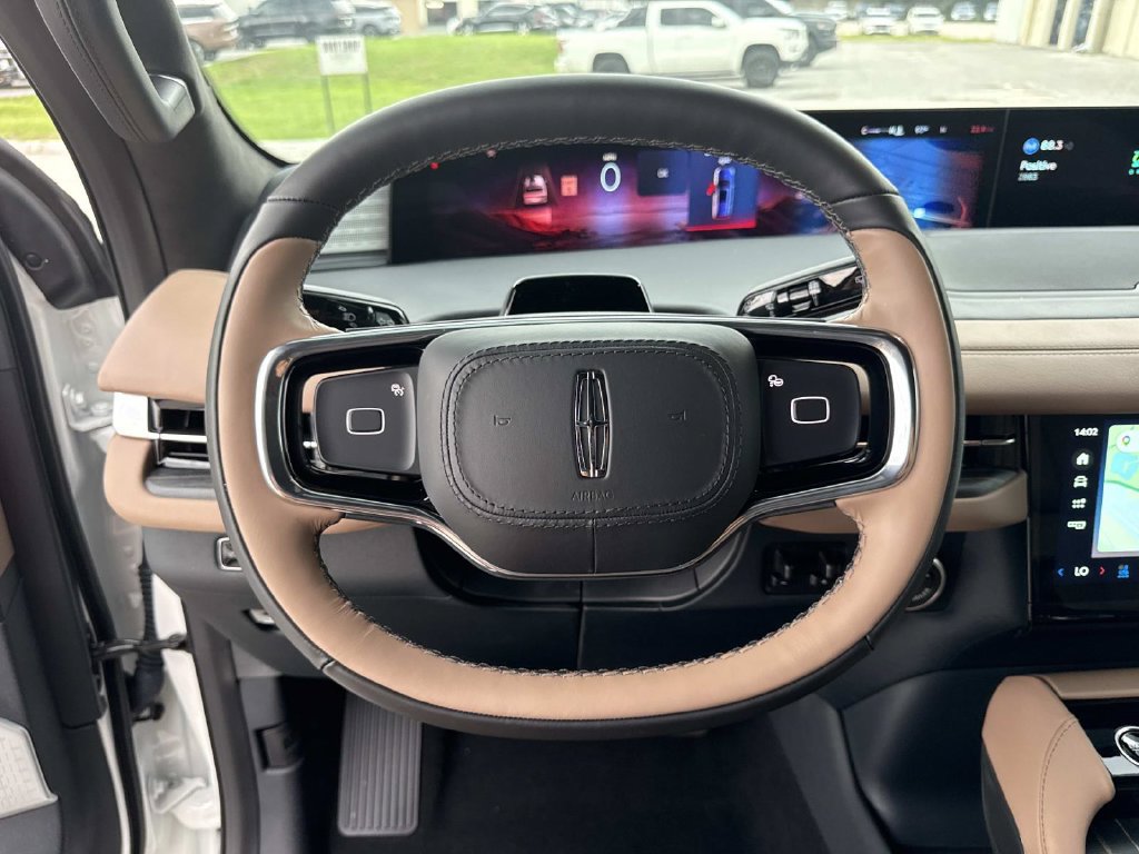 New 2026 Lincoln Navigator Black Label AWD/4WD image 28