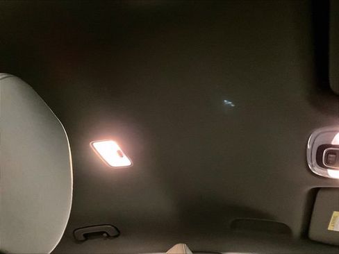 Used 2023 Hyundai Elantra SEL FWD image 21