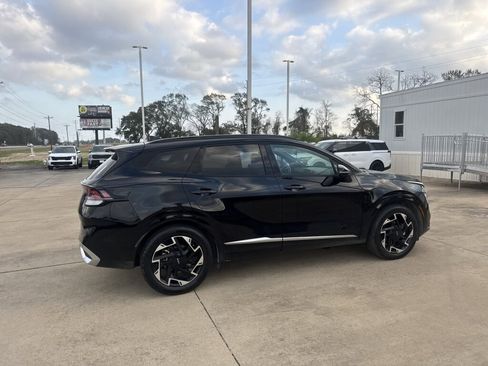 Used 2023 Kia Sportage SX image 16