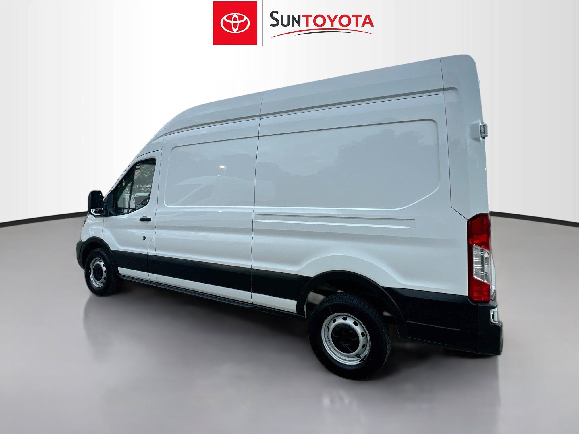 Used 2023 Ford Transit 250 148 High Roof w/ Load Area Protection Package RWD image 6