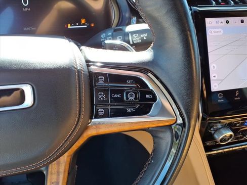 Used 2022 Jeep Grand Cherokee Summit image 21