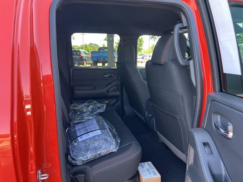 New 2025 Nissan Frontier PRO-4X w/ Pro Convenience Package image 17