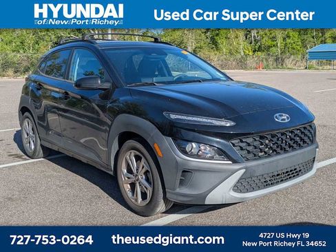 Used 2022 Hyundai Kona SEL w/ Cargo Package image 4