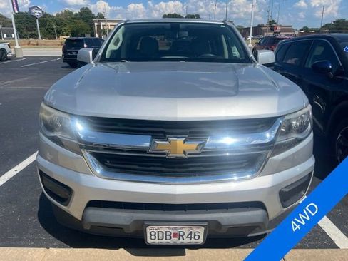 Used 2015 Chevrolet Colorado W/T w/ WT Convenience Package AWD/4WD image 2