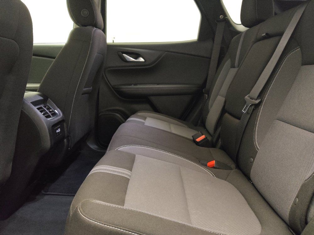 Used 2025 Chevrolet Blazer LT AWD/4WD image 18