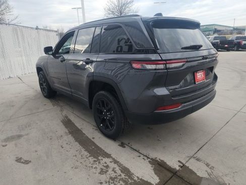 New 2026 Jeep Grand Cherokee Altitude AWD/4WD image 23