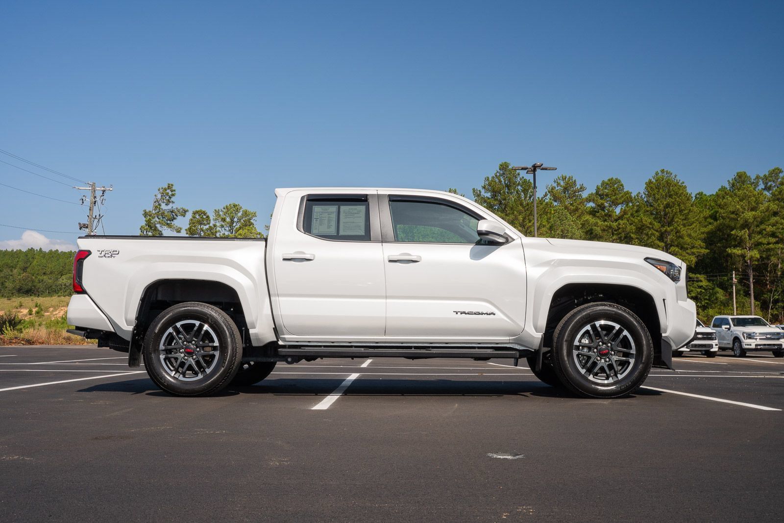 Used 2025 Toyota Tacoma TRD Sport AWD/4WD image 8