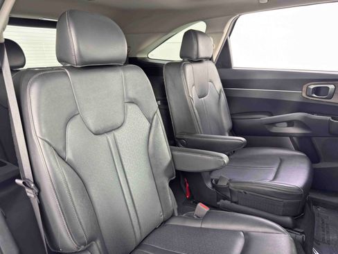 Used 2022 Kia Sorento X-Line EX image 36