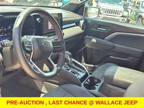 Used 2024 Chevrolet Colorado Z71 w/ Z71 Convenience Package 2 AWD/4WD image 16