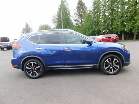 Used 2018 Nissan Rogue SL w/ Premium Package FWD image 24