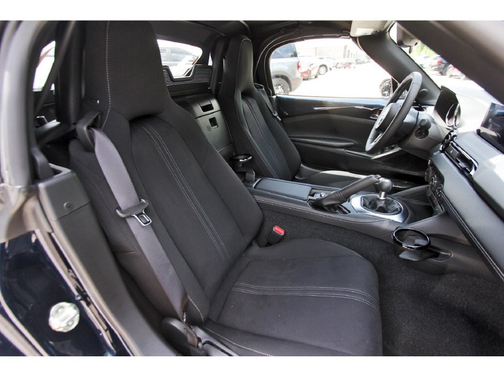 New 2026 MAZDA MX-5 Miata Club w/ Interior Package RWD image 9