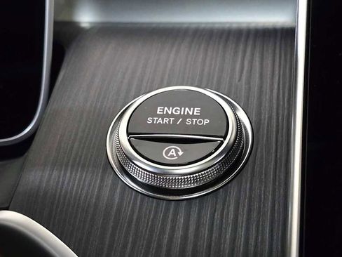 New 2026 Mercedes-Benz GLC 300 4MATIC image 34