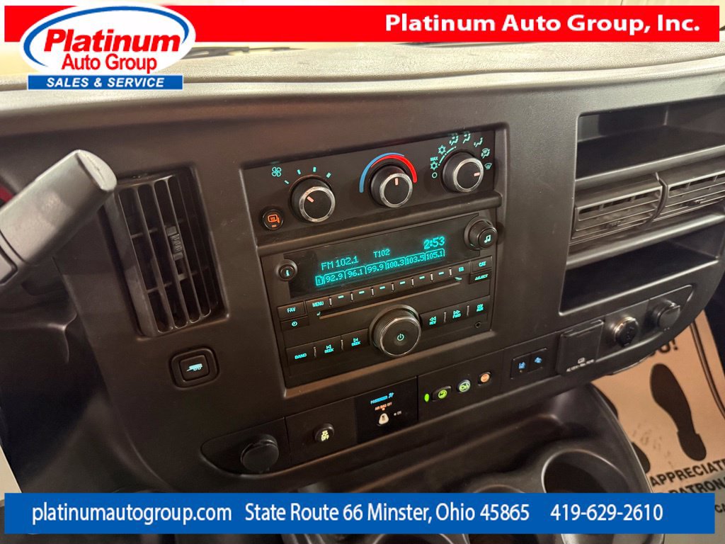 Used 2020 Chevrolet Express 3500 Extended w/ Driver Convenience Package RWD image 19