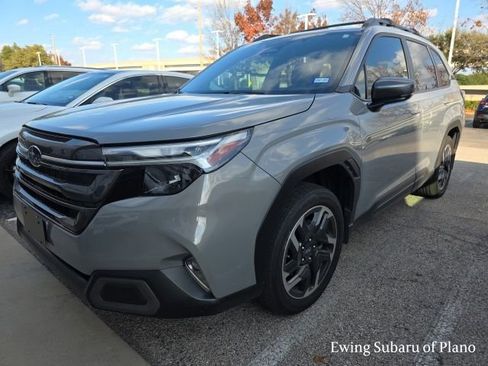 Used 2025 Subaru Forester Limited image 4