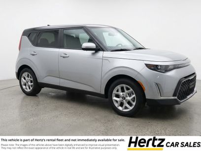 Used 2025 Kia Soul LX w/ LX Technology Package