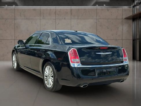 Used 2014 Chrysler 300 AWD image 14