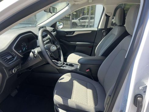Used 2022 Ford Escape SE w/ SE Sport Appearance Package AWD/4WD image 16