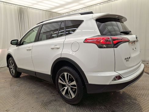 Used 2018 Toyota RAV4 XLE image 22