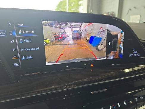 Certified 2023 Cadillac Escalade ESV Sport Platinum image 25