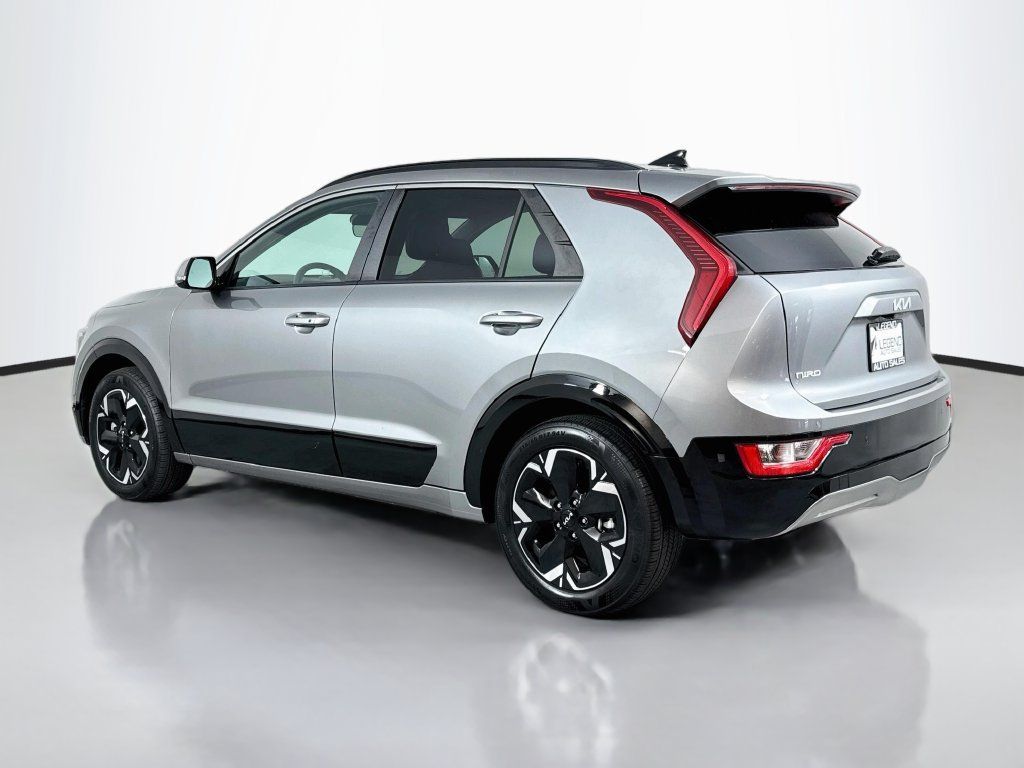 Used 2024 Kia Niro Wind w/ Wind Preserve Package FWD image 9