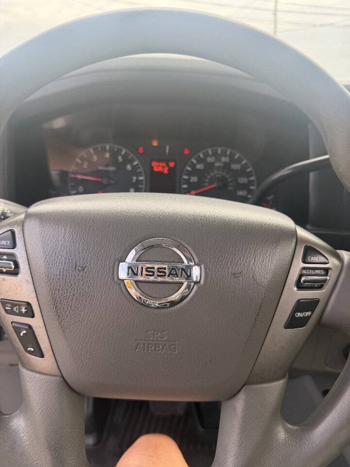 Used 2017 Nissan NV 2500 SV w/ Technology Package RWD image 7