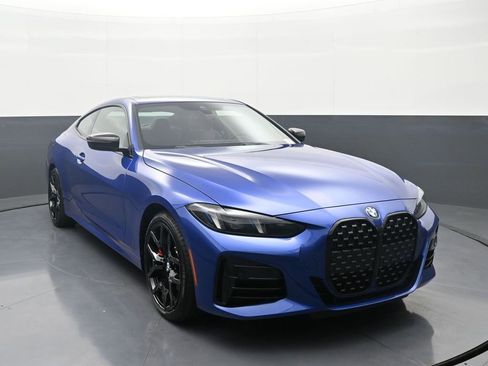 New 2026 BMW 430i xDrive Coupe w/ M Sport Package AWD/4WD image 3