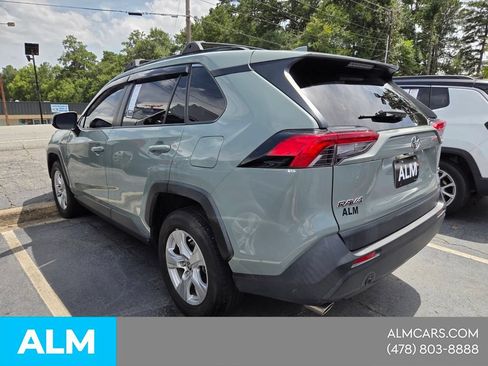 Used 2019 Toyota RAV4 XLE w/ Convenience Package FWD image 7