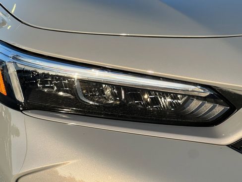 Used 2025 Honda Civic FWD Hybrid Sedan image 10