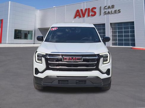 Used 2025 GMC Terrain Elevation AWD/4WD image 2