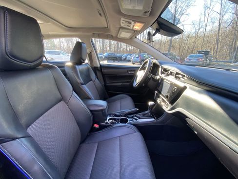 Used 2017 Toyota Corolla SE image 22