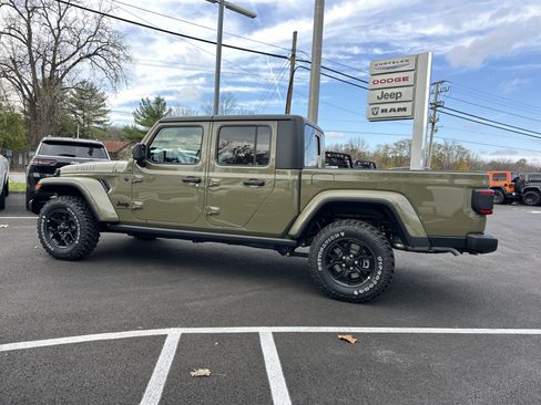 New 2026 Jeep Gladiator Willys image 22