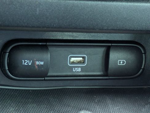 Used 2024 Kia Forte LXS w/ LXS Technology Package FWD image 19