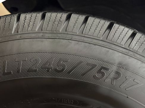 Used 2011 Ford F350 Lariat image 39