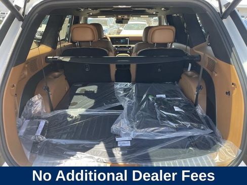 New 2026 Hyundai Palisade Calligraphy FWD image 12