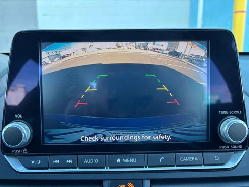 Used 2025 Nissan Altima 2.5 SV FWD image 20