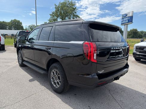 New 2026 Ford Expedition Active RWD image 7