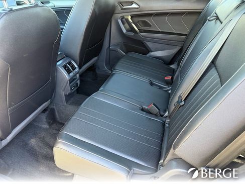 Used 2023 Volkswagen Tiguan SE R-Line image 18
