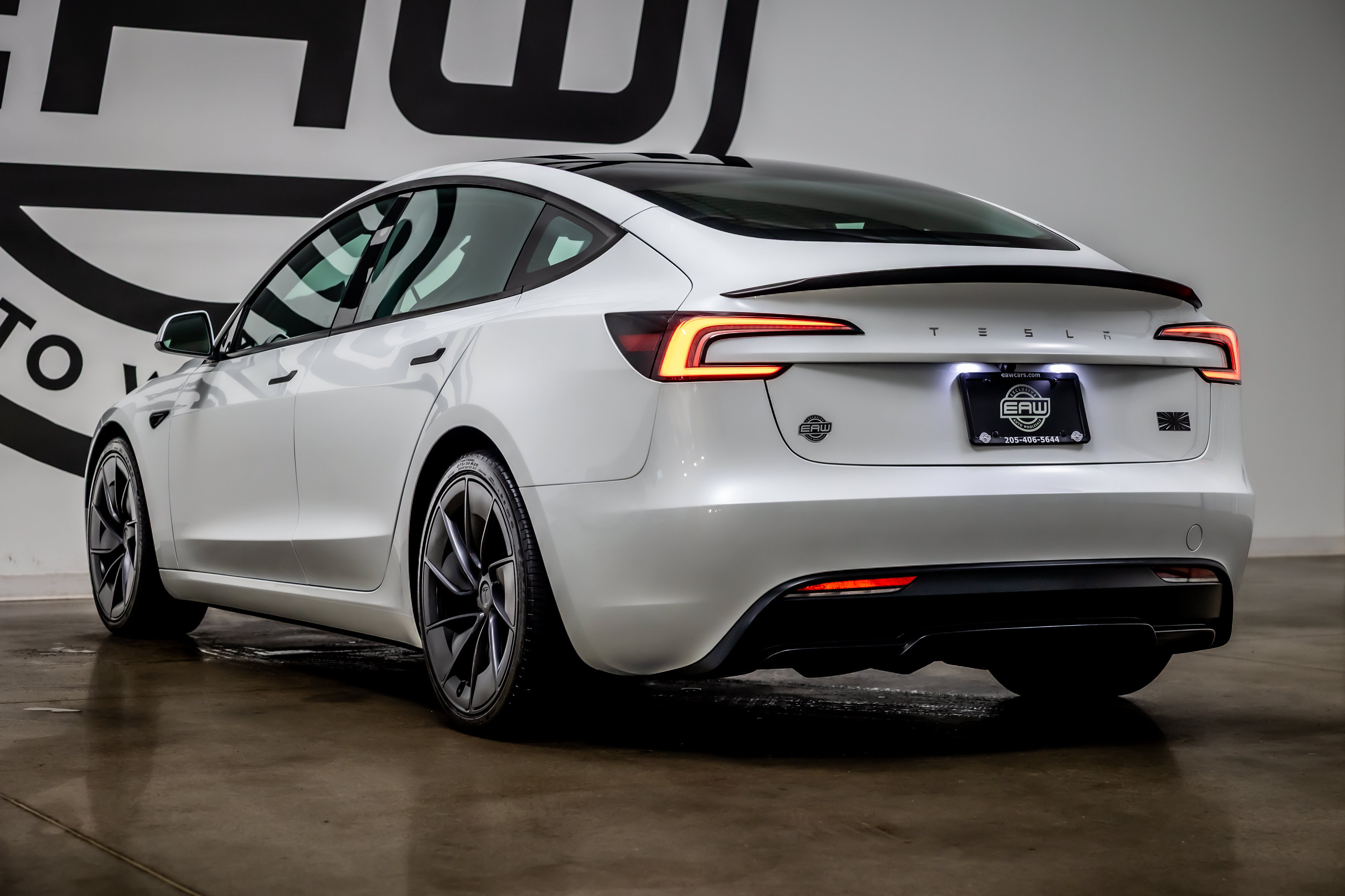 Used 2025 Tesla Model 3 Performance AWD/4WD image 30