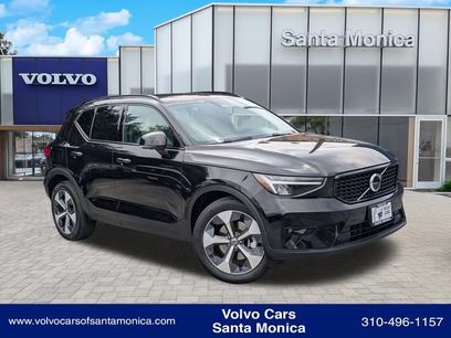 Used 2025 Volvo XC40 B5 Plus