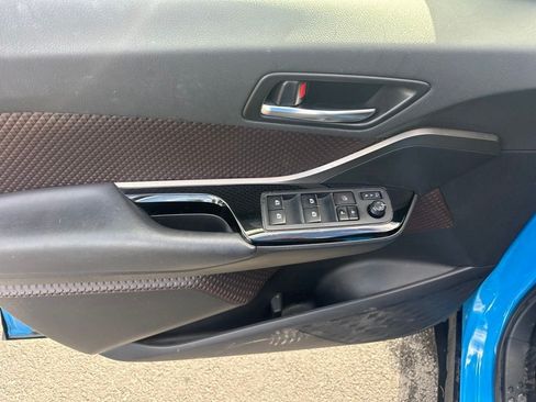 Used 2019 Toyota C-HR Limited FWD image 20
