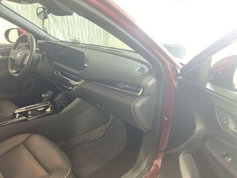 Used 2024 Buick Envista Avenir image 35