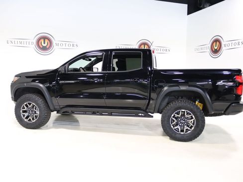 Used 2026 Chevrolet Colorado ZR2 w/ Technology Package AWD/4WD image 70
