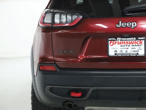 Used 2019 Jeep Cherokee Trailhawk w/ Cold Weather Group AWD/4WD image 43