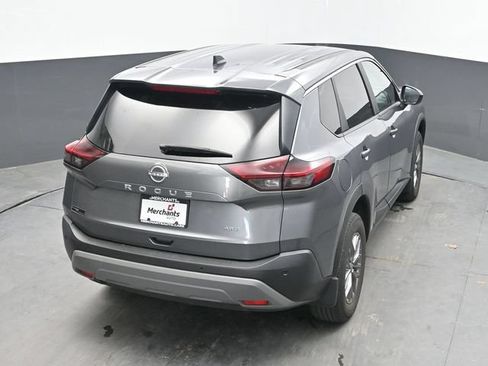Used 2023 Nissan Rogue S AWD/4WD image 32