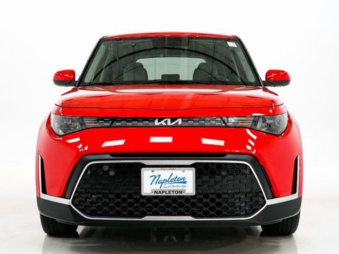 Used 2023 Kia Soul LX image 4