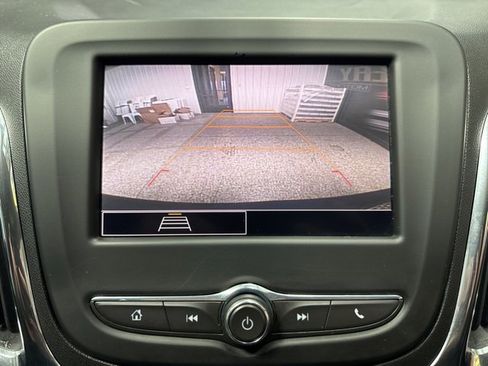 Used 2023 Chevrolet Equinox LT image 11