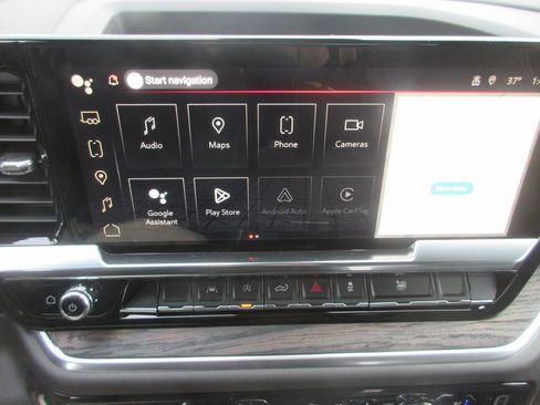 New 2026 GMC Sierra 1500 SLT w/ SLT Convenience Package image 19