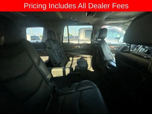 Used 2016 Cadillac Escalade Luxury AWD/4WD image 5